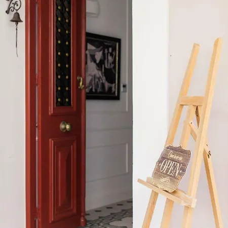 Canvas 1 Hotell *