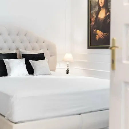 Canvas 1 Hotell *